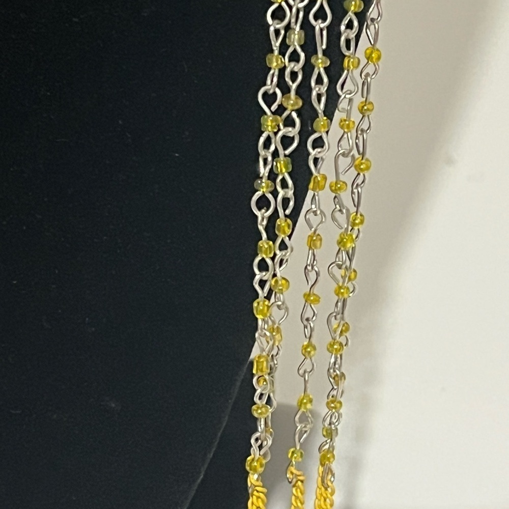 Long pink and yellow silver tone necklace - Picture 8 of 11